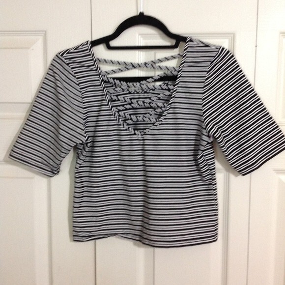 COTTON ON Large Cropped Black White Striped Crewneck Strappy Back Short Sleeves - Picture 2 of 4
